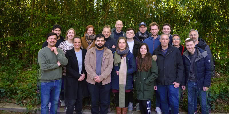 lyz_tap_team event_team picture-2